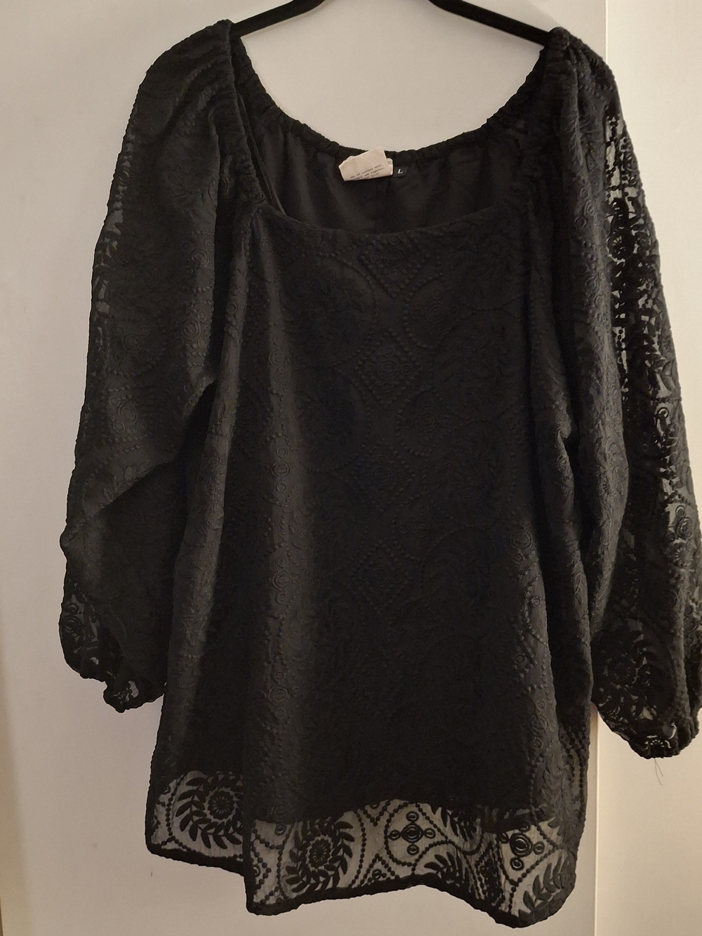 Artistic Works By Lu Black Lace Balloon Sleeve Women's Top